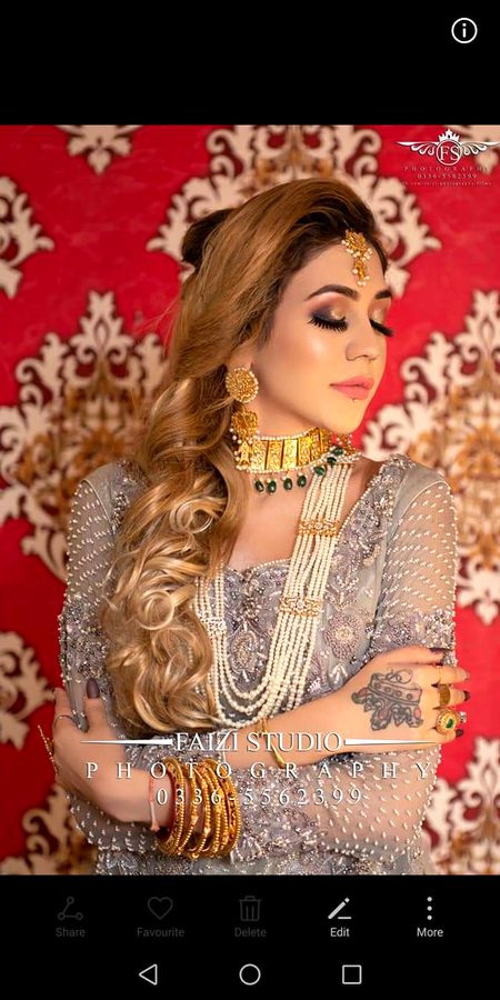 "جو ہر کسی _ پہ مر  جائے.🍀🌸
وہ مر ہی جائے تو اچھا ہے"!❤✌ 
__💕💯 🖤