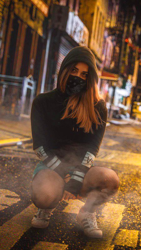 I KEEP MY PERSONAL LIFE PRIVATE,SO DON'T THINK YOU KNOW ME.YOU ONLY KNOW WHAT I ALLOW YOU TO KNOW.