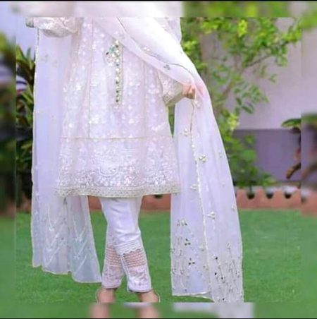 کچھ خاص جادو نہیں ہمارے پاس❤
بس باتیں دل سے کرتے ہیں❤