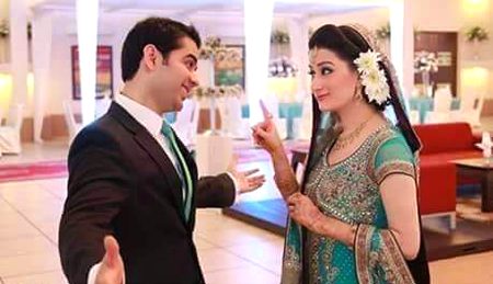 لاکھ سمجھایا تمہیں شک کرتی ہے دنیا......!!!

گزر جایا کر۔۔۔۔مسکرایا نہ کر....❣️🙈