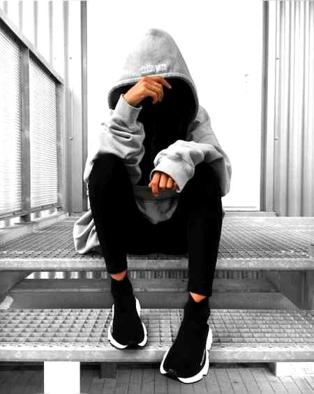 میں نے پرکھا ہے اپنے سیاہ بخت کو

😔😔😔
میں جسے اپنا کہہ دوں وہ میرا نہیں رہتا 
❤A.B❤