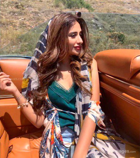 MAHIRA SHARMA