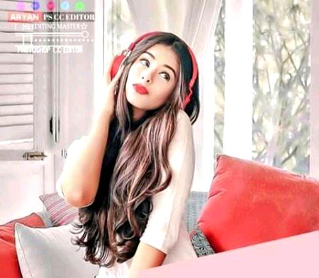 سب کے چکر چل رہے ہی😣 
اور دیکھ دیکھ کر مجھے چکر آ رہے ہیں