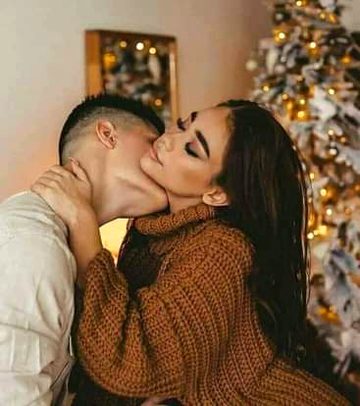 پوچها کسی نے کون سی خوشبو پسند ہے 💕😘
میں نے تمہاری سانس کا قصه سنا ديا💕