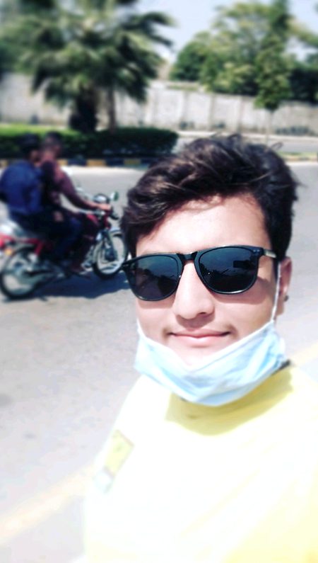 تم نہیں جان سکتے اس ایک لمحے کی اذیت جب آنکھیں نیند سے بھری ہوں اور تم سو نا پا رہے ہو....!!