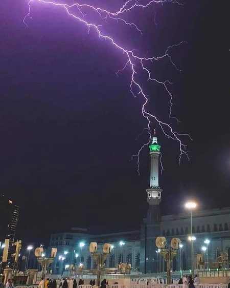 🕋حرم مکہ میں گزشته رات🌧بارش🌧 کے 🌴خوبصورت مناظر🌴