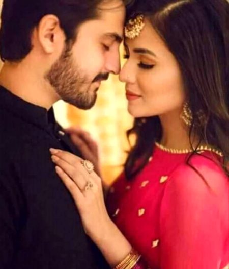 Logπ hmseπ jalty he π
Or jalty heπ is bt pyπ€
Q itny zyada khubsuratπ !lgty he hm sth me ππ