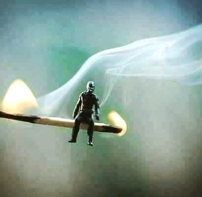 جانے کس____دورٍ ازیت سے میں گزر رہا ہوں
خود کو مٹا رہا ہوں، خود کو خود جلا رہا ہوں🖤✌️