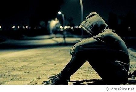 اسے کہنا  مجھے اُس کے بنا رہنا نہيں آتا 
بہت کچھ دل ميں آتا ہے  مگر کہنا نہيں آتا
