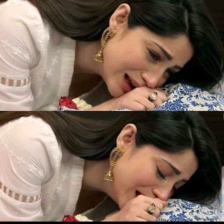 میں جو دے کر،   یوں چھینی گئی ہوں تجھ سے... 🙂
یہ تیرے کس گناہ کی سزا ہوسکتی ہے؟🙂