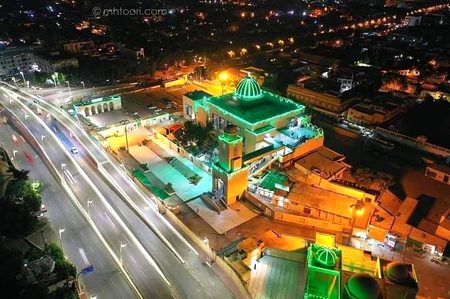 Shrine of Hazrat Abdullah Shah Gaazi, Karachi, Sindh ❤️
Pakistan 🇵🇰
مون ۾ تون موجود