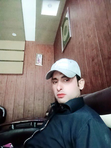 : کاش کہ تیری دنیا مجھ سے مجھ ہی تک ہوتی اور ہم تجھے تیرا بھی نہ ہونے دیتے