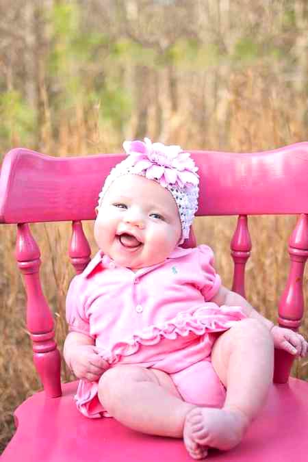 Hyee mai kitne cute thi bachpan mai sadky jao khud pai ..nzr na lga dna zalimo😊🥰🤭