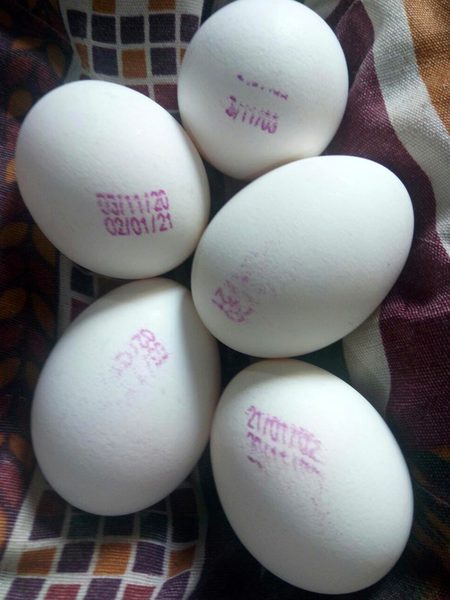 Eggs ki bh expire date agai.
