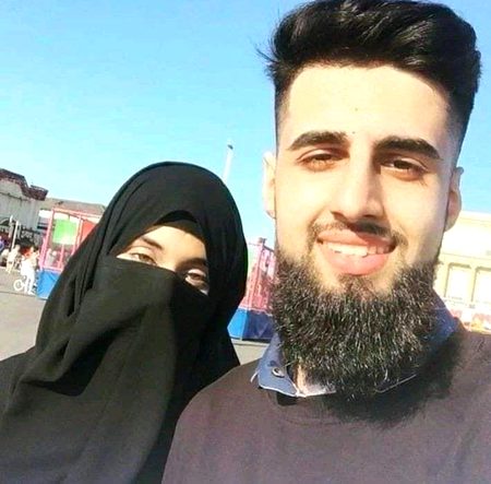 داڑھی میں مرد شہزادہ لگتا ہے
اور حجاب میں عورت شہزادی❤😇
✨