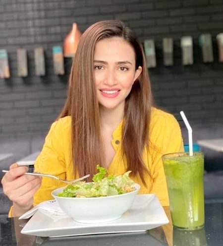 Pakistani Celebs image